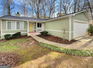 921 Hemingway Rd, Stone Mountain, GA 30088