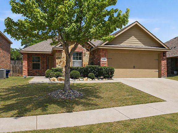 2nd image of 2380 Willard Way