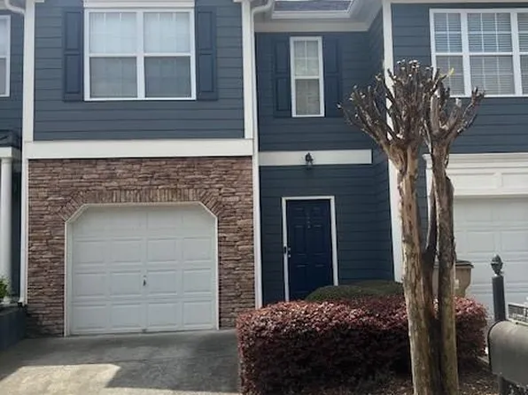6283 Shoreview Cir, Flowery Branch, GA 30542