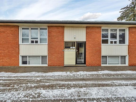 2nd image of 66 Barbara Cres