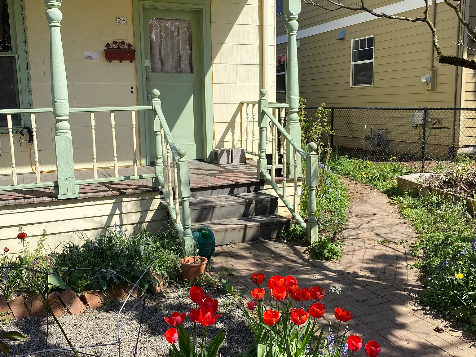 3 bed, 1983 sqft, $3,300 — Photo 2