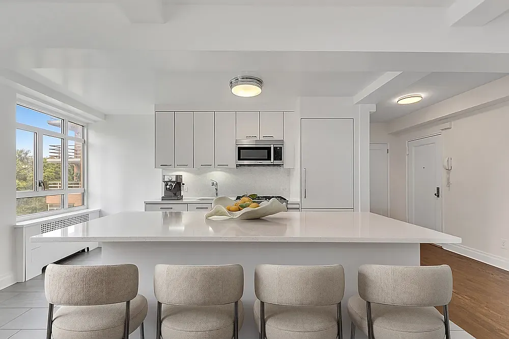 240 Central Park South — Photo 4