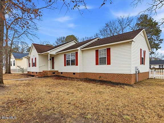 3rd image of 2806 Cornell Court