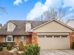 1777 Fairway Dr, Birmingham, MI 48009