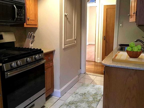 4th image of 3830 Douglaston Pkwy APT E1