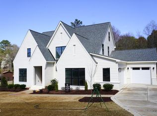 1304 Sanctuary Pond Dr, Raleigh, NC 27603