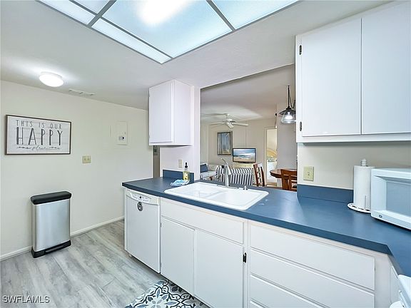 5th image of 13240 White Marsh Ln #3107