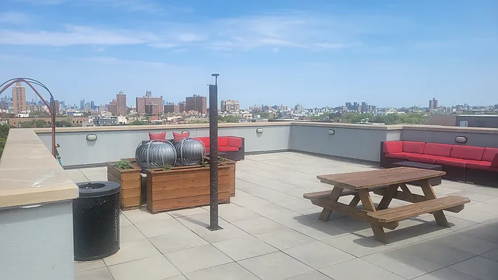 Rented by Obiajula Ugbomah, LREB | media 17