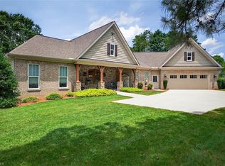 4760 Merriweather Rd, Winston Salem, NC 27107