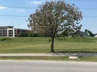 S Aquarium Dr, Jenks, OK 74037