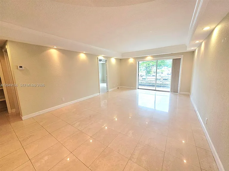 1400 NE 57th Ct #202 — Photo 7