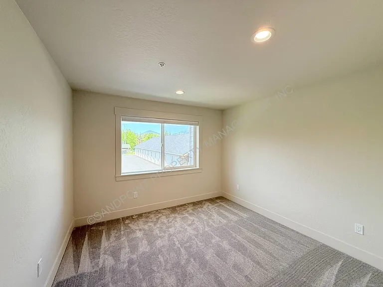424 S Olive Ave #202 — Photo 31