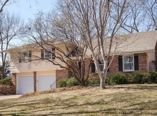 1601 Beechwood Ter, Manhattan, KS 66502