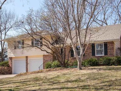 1601 Beechwood Ter, Manhattan, KS, 66502