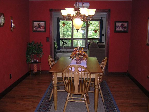 4th image of 3623 Roselawn Dr