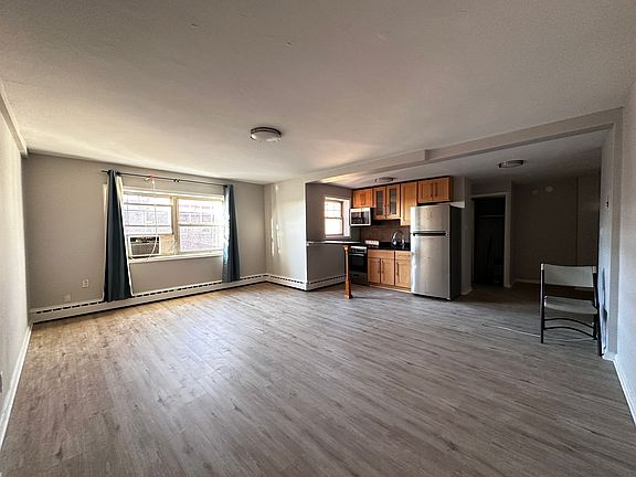 4th image of 36 Duncan Ave #7JE
