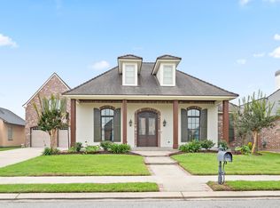 105 Fyvie Ln, Lafayette, LA 70503