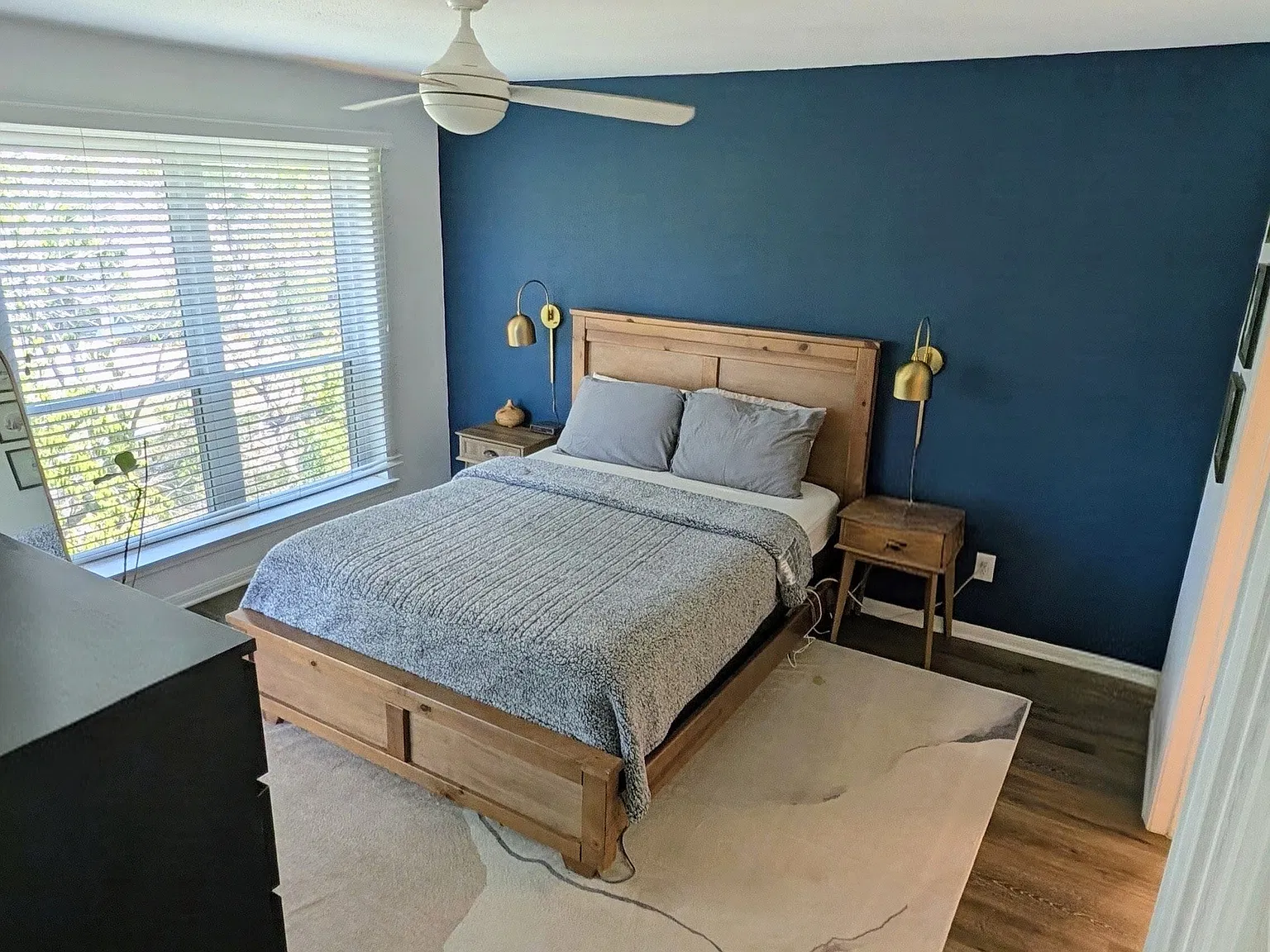 2 bed, 1060 sqft, $1,500 — Photo 4