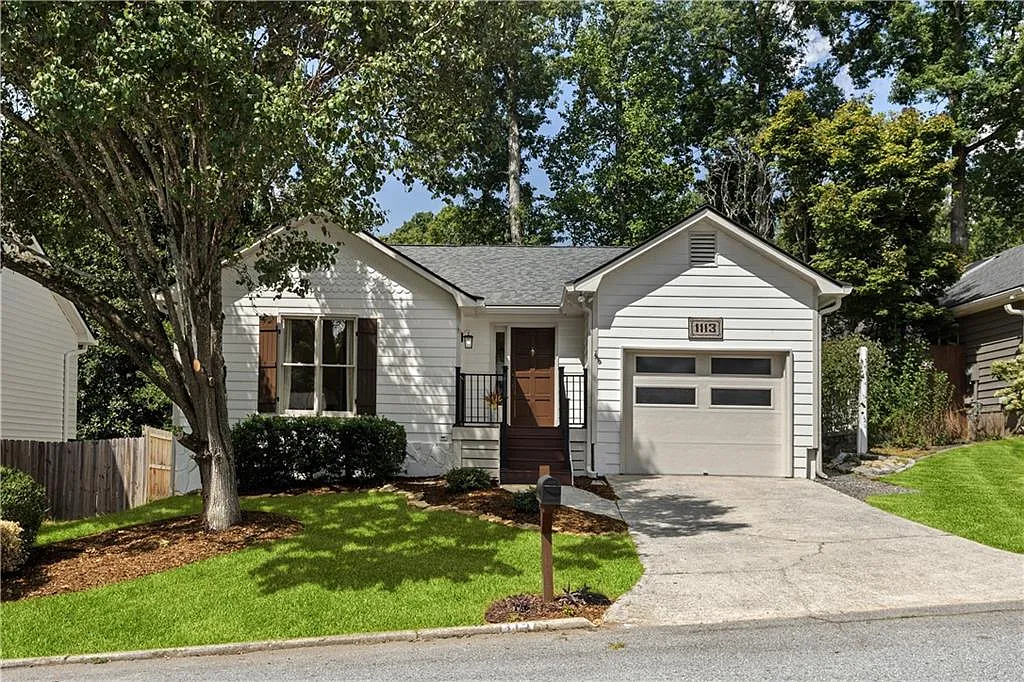 2 bed, 2.0 bath, 1366 sqft, $3,750 — Photo 3