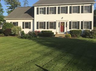 75 Henderson Rd, Glenmont, NY 12077