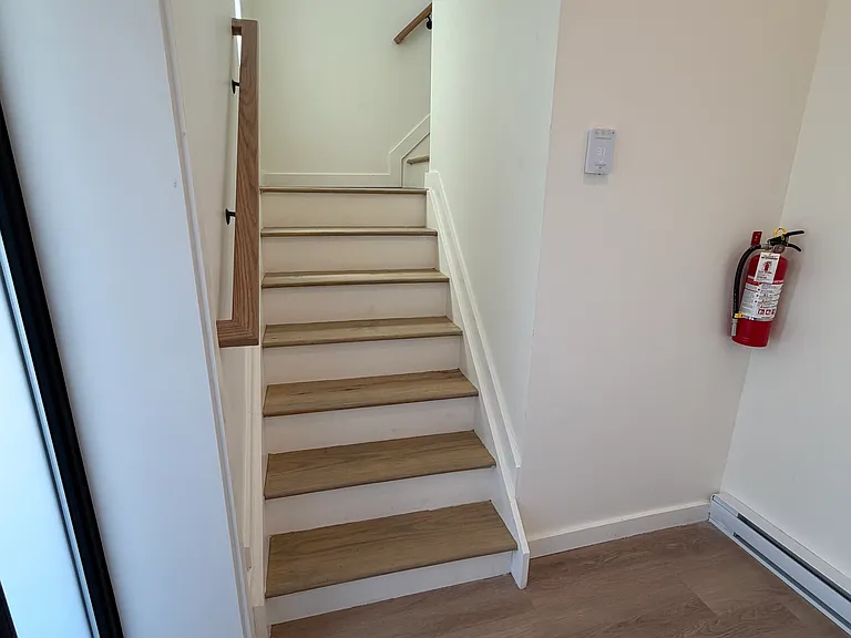46 N Hamilton St #6 — Photo 4
