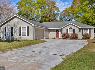 118 Lake Crest Dr, Kingsland, GA 31548