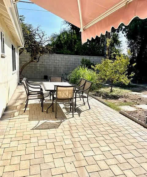 Norton Ave — Photo 1