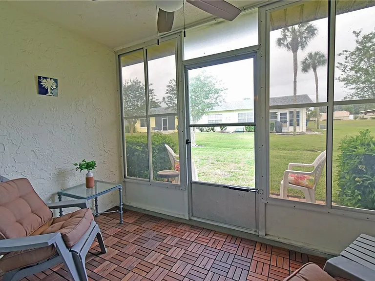 3683 Trophy Blvd — Photo 2