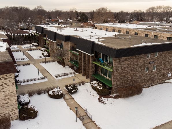 9140 S Pulaski Rd APT 2W, Oak Lawn, IL 60453