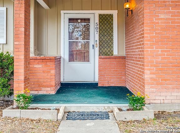 3rd image of 507 Artemis Dr