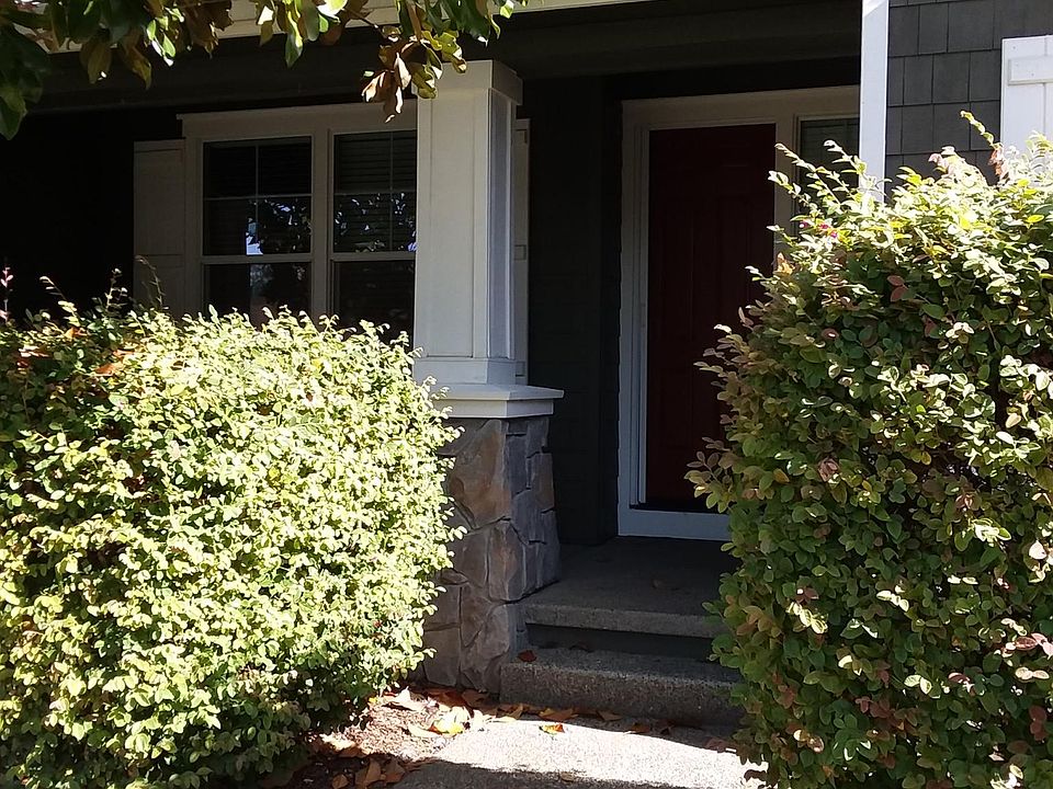 1st image of 986 Langhart Ct