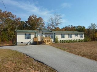 902 Robin Hood Dr, Murrayville, GA 30564
