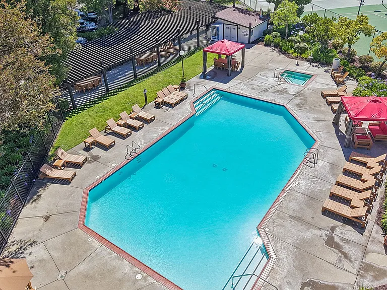 Ardenwood Forest Rental Condos — Photo 3