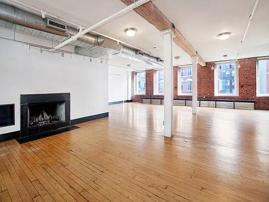 Sold by Sotheby's International Realty | media 19