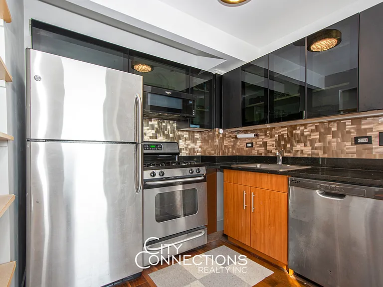 20 West St #39A — Photo 9