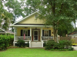 22 Carolina Village Cir, Beaufort, SC 29906