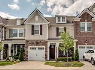 1045 Livingstone Ln, Mount Juliet, TN 37122