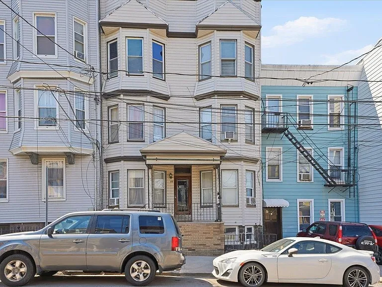 33 Thorne St #4 — Photo 11