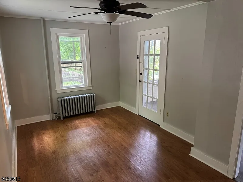 2 bed, 1.5 bath, $2,500 — Photo 3