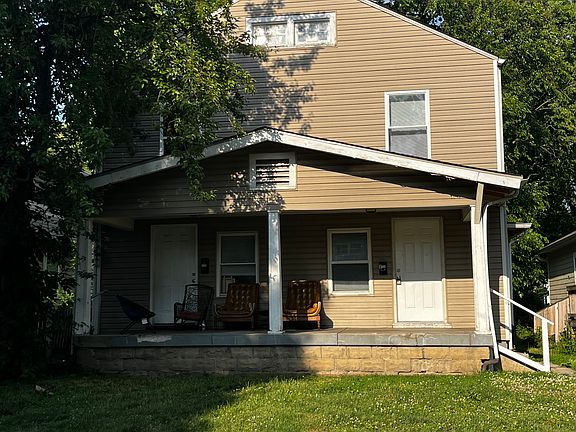 2nd image of 3723/3725 N Kenwood Ave