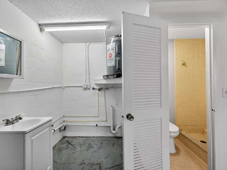 8626 Robilina Rd — Photo 28