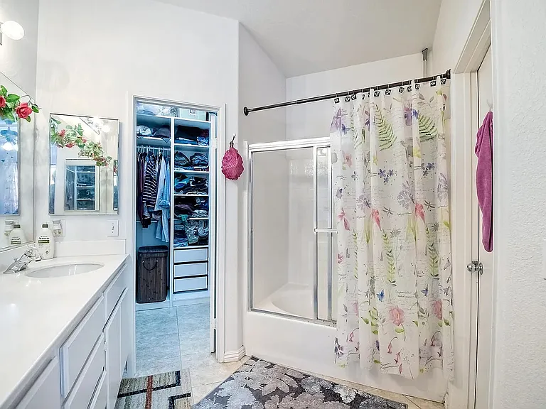 Master Bath closet