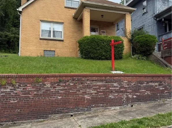 3427 Elm St, Weirton, WV 26062