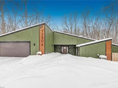 12306 The Blfs, Strongsville, OH, 44136