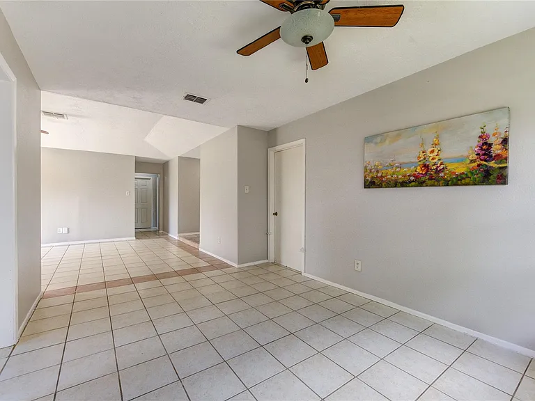 9915 Towne Tower Ln — Photo 4