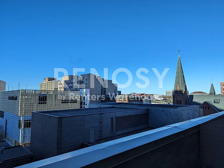 66 9th St E #1205 — Photo 8