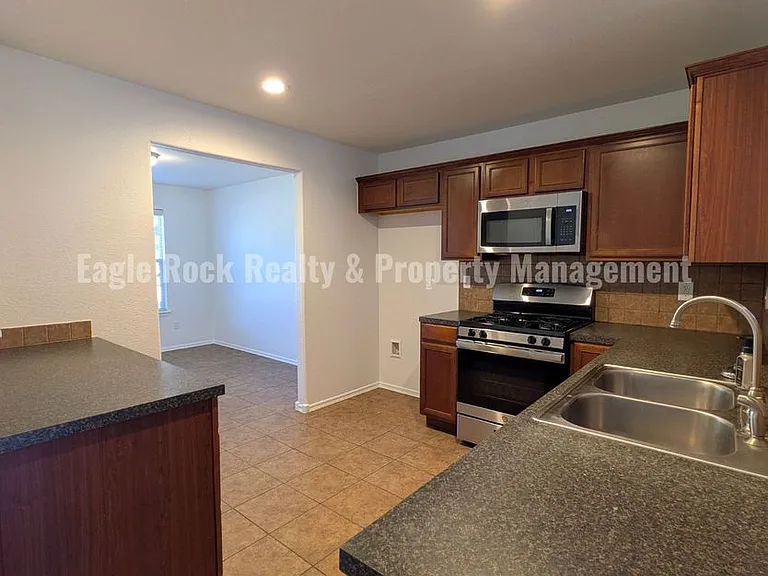 16021 S 83rd East Ave — Photo 10