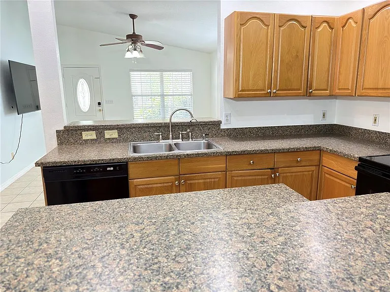 414 Ulelah Ave — Photo 9