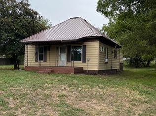 822 2nd St, Rocky Comfort, MO 64861