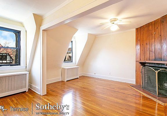3rd image of 283 Burns St Floor 3